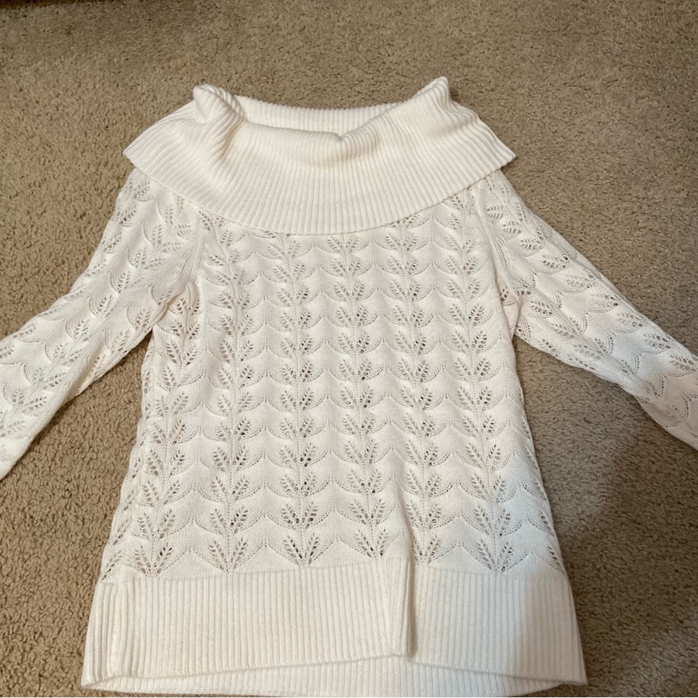 Size large cowl neck Judith Hart Collection sweater off white